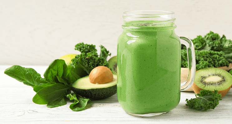 Kale Pina-Covado Smoothie